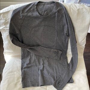 Lululemon Heather Gray Long Sleeve Athletic Top